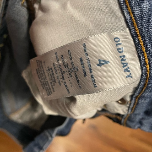 Old Navy Jeans Size 4 - Picture 3 of 3